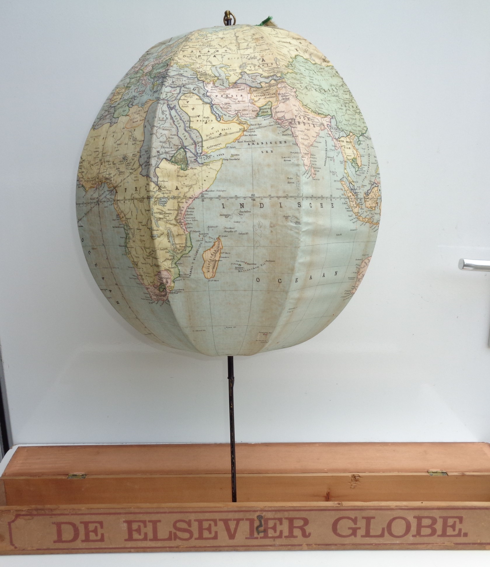 Elsevier terrestrial Umbrella-Globe. C 1880