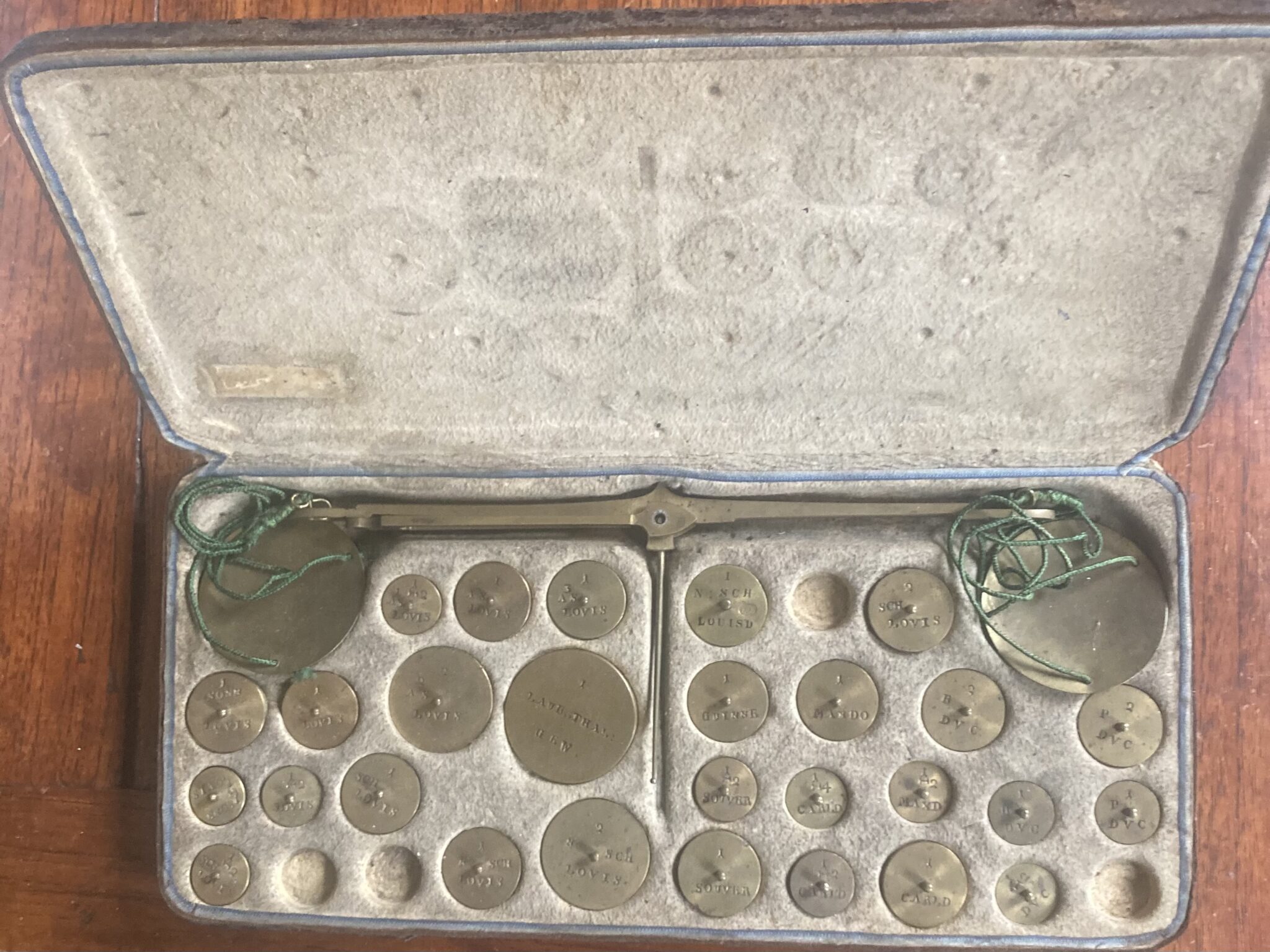 Continental Coin Scales