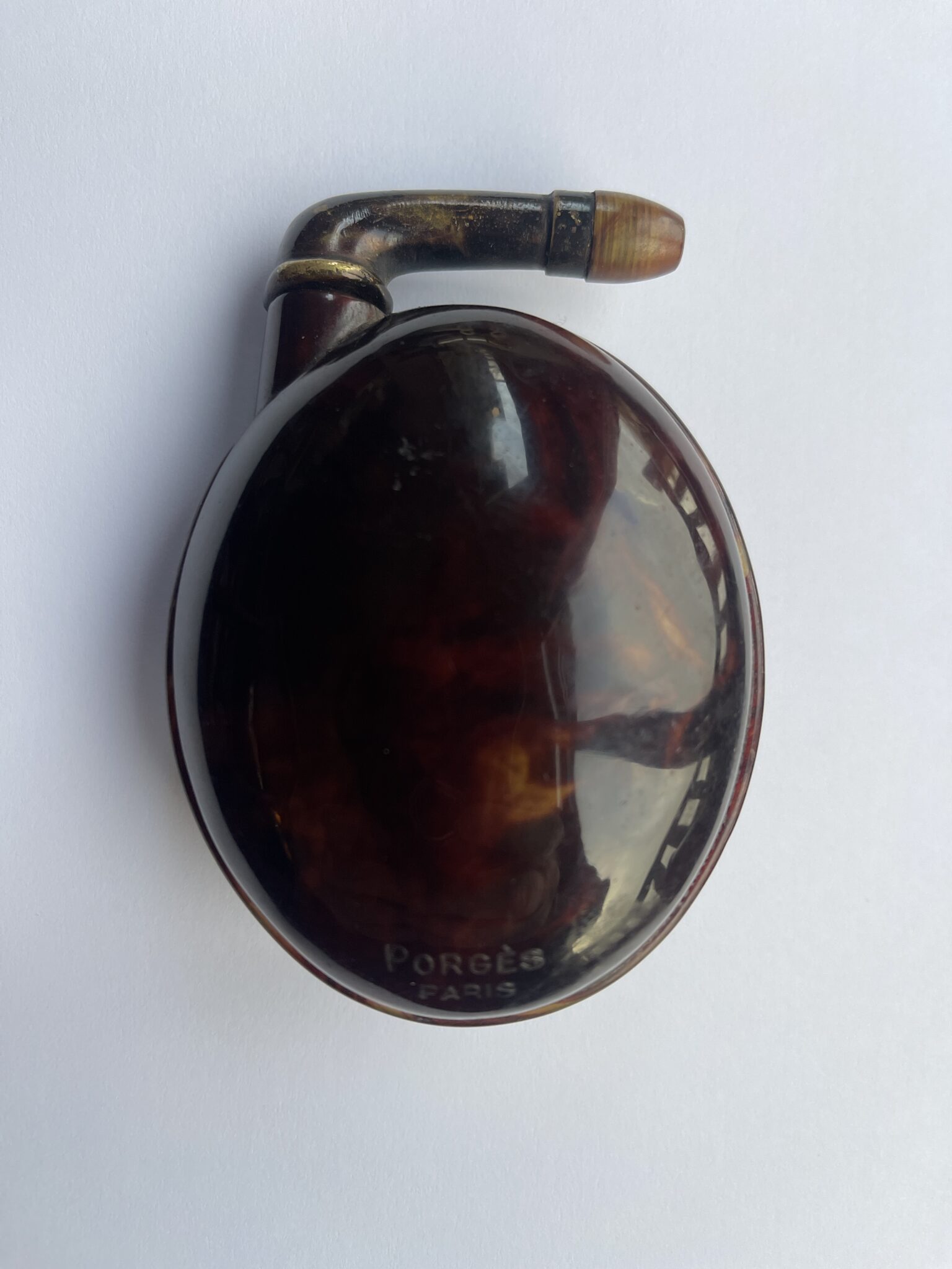 Faux Tortoiseshell Hearing Aid – 1920.  Porges Paris.