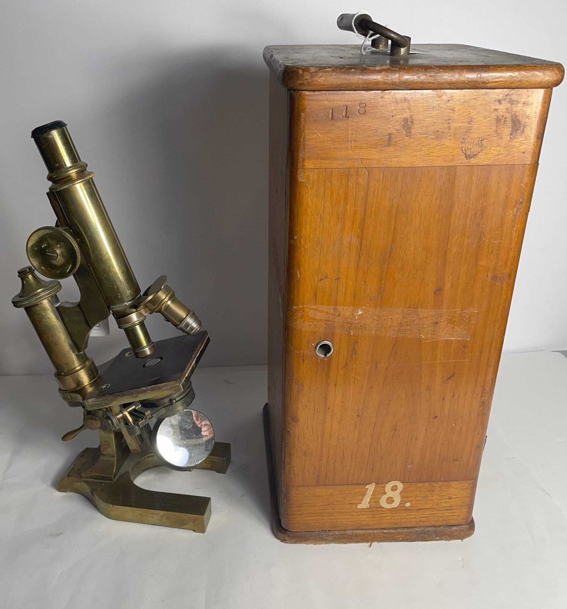 Cased E. Leitz Wetzlar Microscope