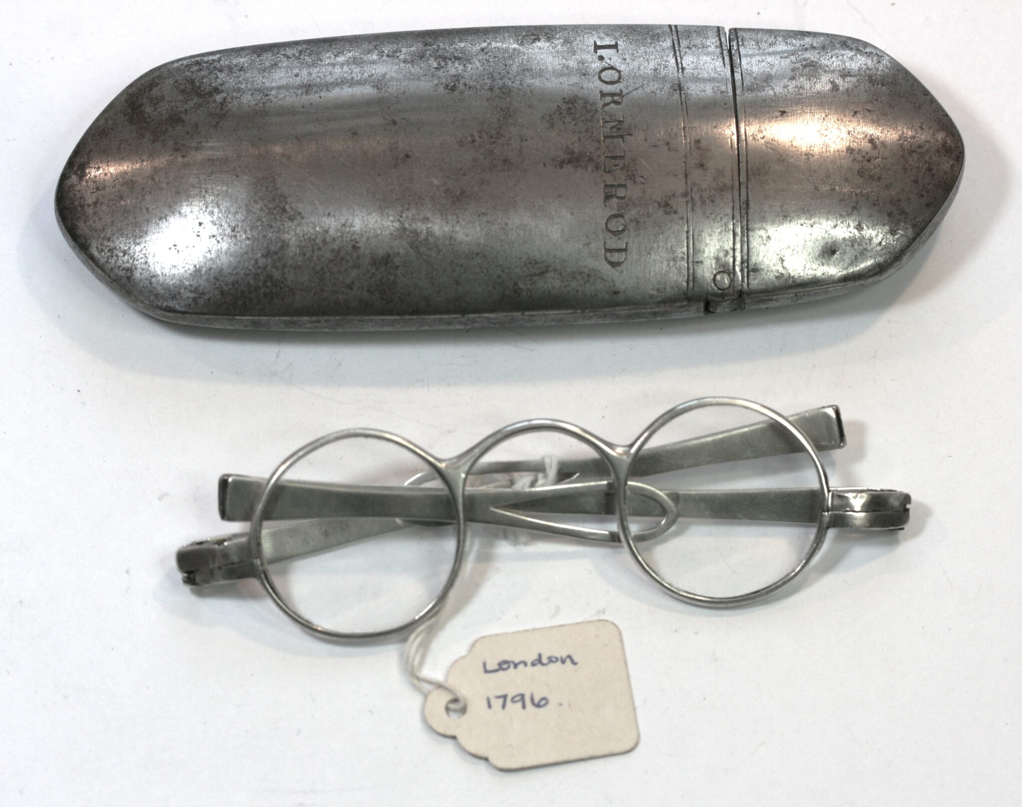 SILVER SPECTACLES DATED 1796 ” T I ” WITH A STEEL CASE ENGRAVED  ” I. ORMEROD ” ALSO 18th CENTURY