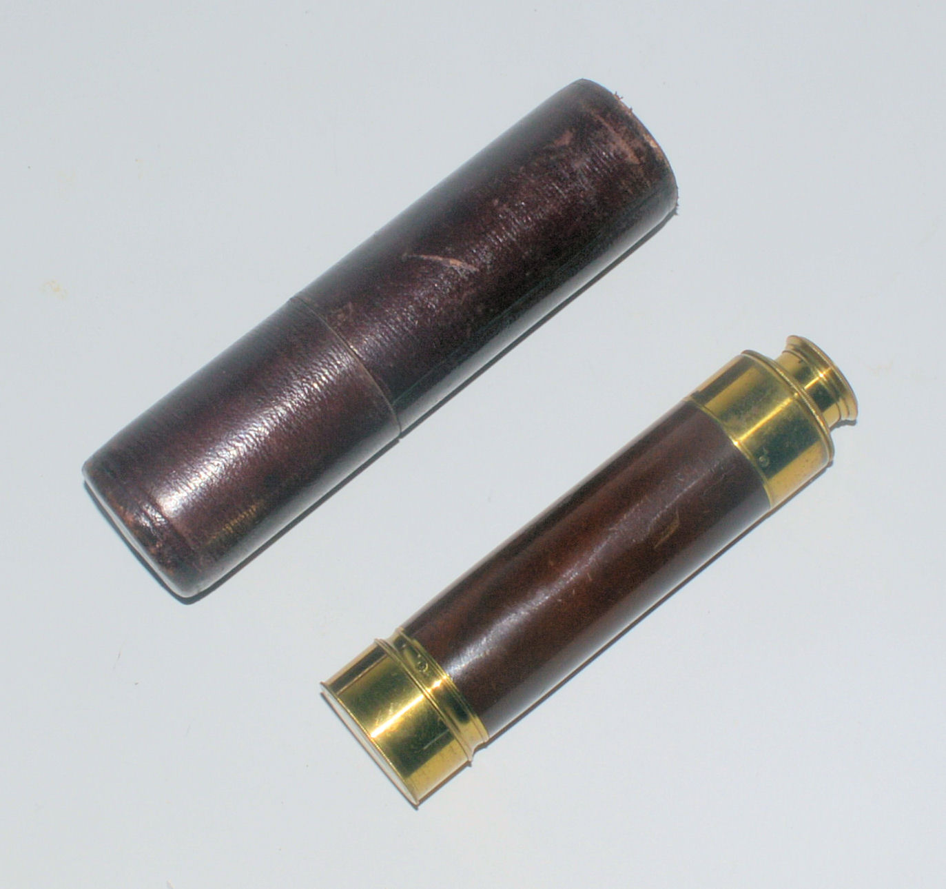 SOLD – Pocket telescope in case – Thomas Harris & Son.