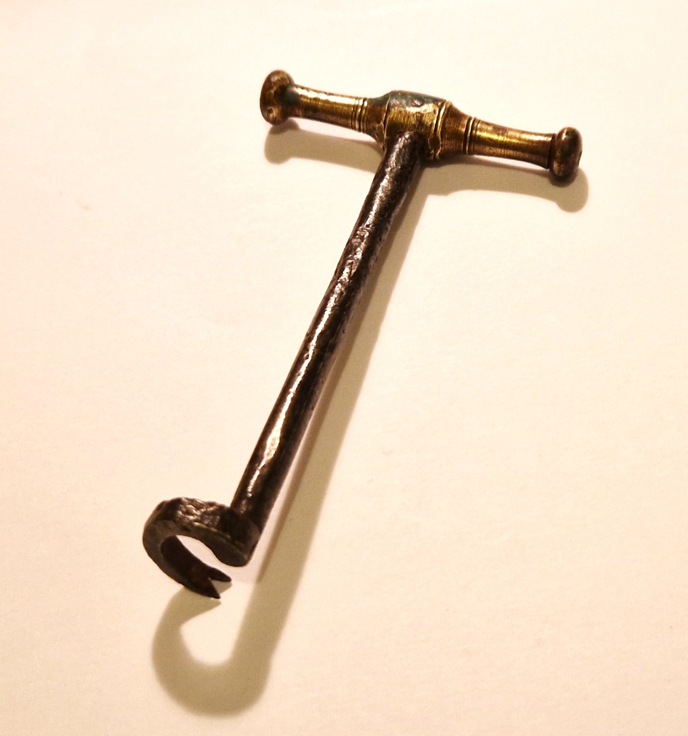 A very unsual and transitionnal brass and steel form between the Ryff/Scultet dental elevator and the tooth key, circa 1730-40